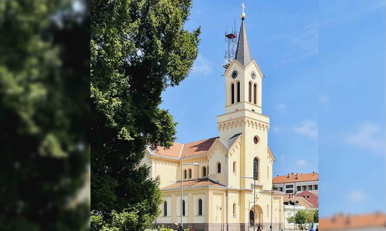 ZRENJANIN DOBIO NOVOG BISKUPA! Beogradski nadbiskup Ladislav Nemet zaredio Mirka Šrefkovića