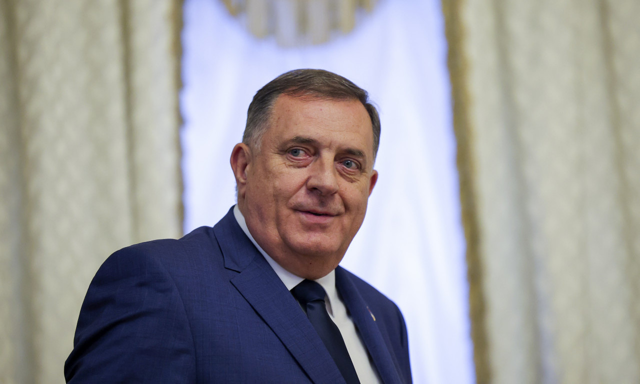 Dodik: Važno je da se mladi identifikuju sa Srpskom jer to garantuje budućnost