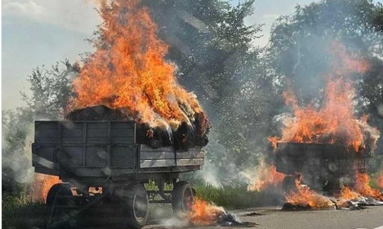 VATRENA STIHIJA NA PUTU KA ZRENJANINU: Izbacio pikavac iz kola, pa ZAPALIO PRIKOLICE SA SENOM!