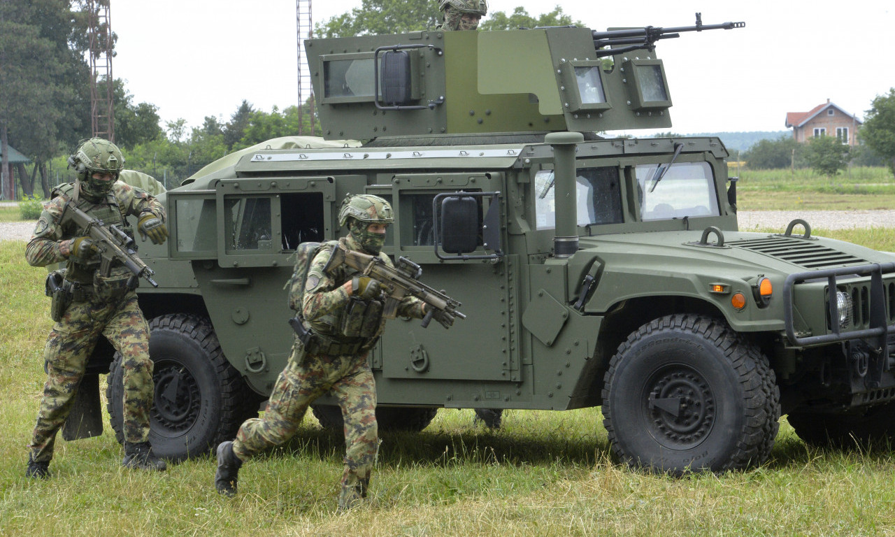 PUCANO NA SRPSKE VOJNIKE U LIBANU! Ispaljeni MECI na vojno vozilo prilikom operacije UNIFIL, oglasilo se MINISTARSTVO