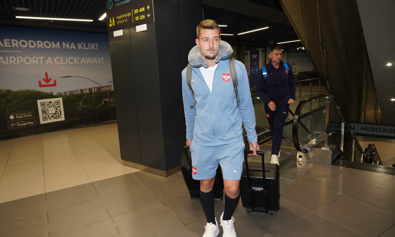 Sergej Milinković Savić na aerodromu uhvaćen u sportskom izdanju: Samo jedan komad na njemu košta TRI HILJADE evra