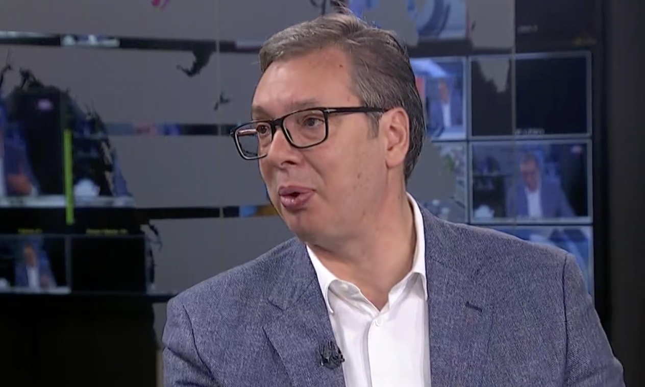 PREDSEDNIK VUČIĆ SE OBRATIO GRAĐANIMA: Govorio o politici, privredi, ali i o tome da ELITE ne žele mir u svetu...