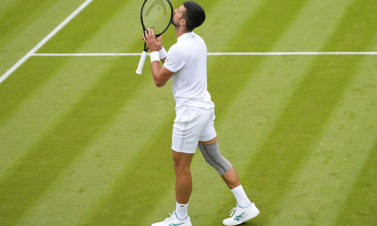 OGLASIO SE NOVAK PRED FINALE: Đoković imao poruku ZA NAVIJAČE!