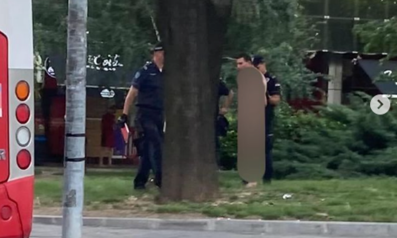 DEČKO SE SKINUO GO I ŠETAO TRGOM REPUBLIKE: Policija odmah REAGOVALA, prolaznici ŠOKIRANI! (FOTO)