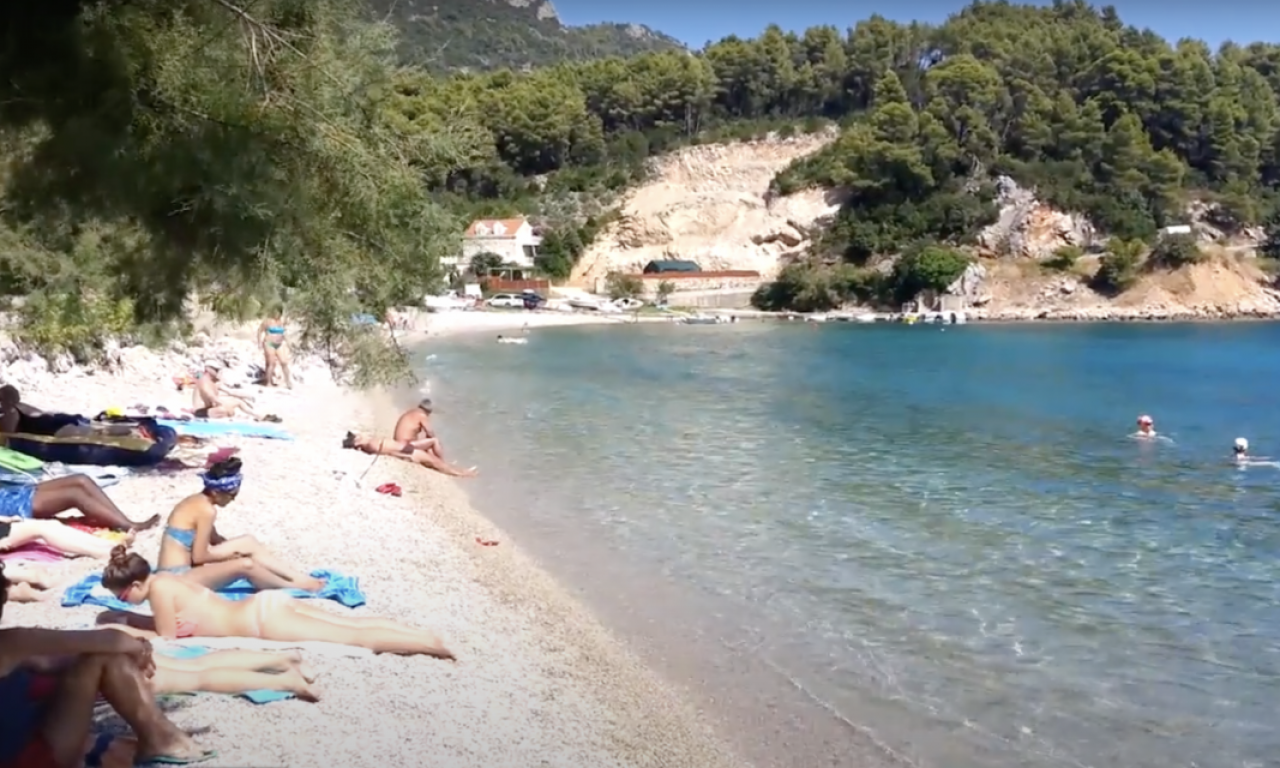 "SLATKE KRASTE" vladaju plažama Hrvatske! Stručnjaci upozoravaju da se ZARAZA LAKO ŠIRI, a evo kako da je izbegnete