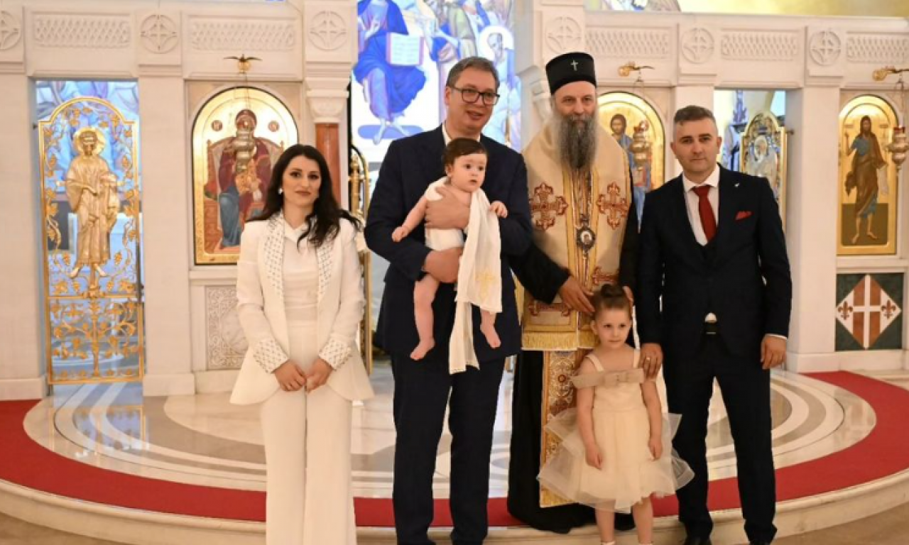Vučić krstio malog Lazara sa KiM u Hramu Svetog Save: "Kumstvo je simbol zaštite i ljubavi" (FOTO)