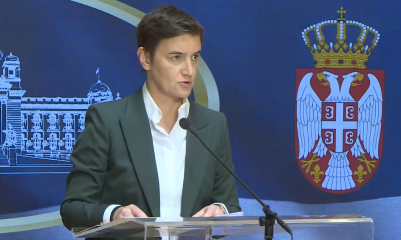 Ana Brnabić ogovorila na navode opozicije: "Dok VUČIĆ IDE U NAROD da čuje šta ih brine - 'ekolozi' odbijaju razgovor"