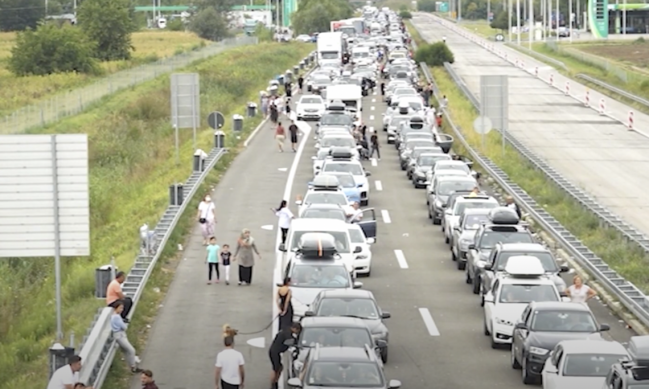 Na Horgošu OVA VOZILA čekaju do 8 SATI, a evo kakvo je stanje na ostalim GRANIČNIM PRELAZIMA