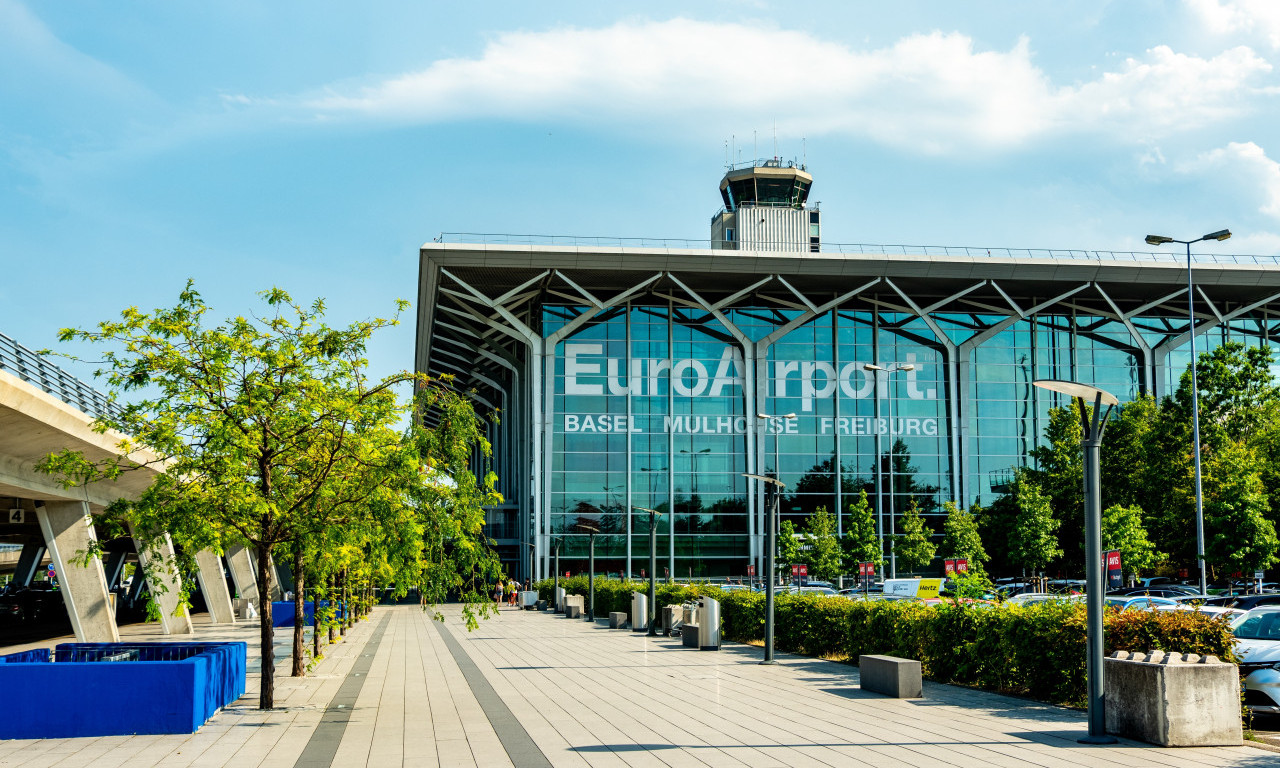 Nova drama u Francuskoj! EVAKUISAN AERODROM, terminal zatvoren, a evo šta je razlog!