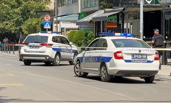 DIMITRIJE POLICAJCA IZBO NOŽEM 11 PUTA Na dvojicu inspektora pucao iz pištolja. ukrao im pare i službeni auto