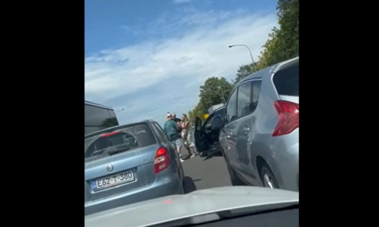 TUČA VOZAČA U BOSNI: Jurili se po putu, a onda su IZAŠLE ŽENE! (VIDEO)