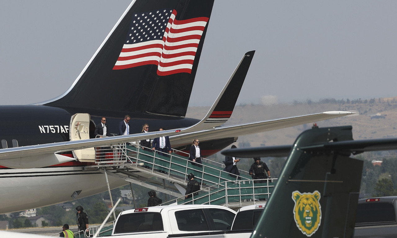 AVION Donalda Trampa imao TEHNIČKE probleme pre sletanja, oglasila se i Tajna služba!