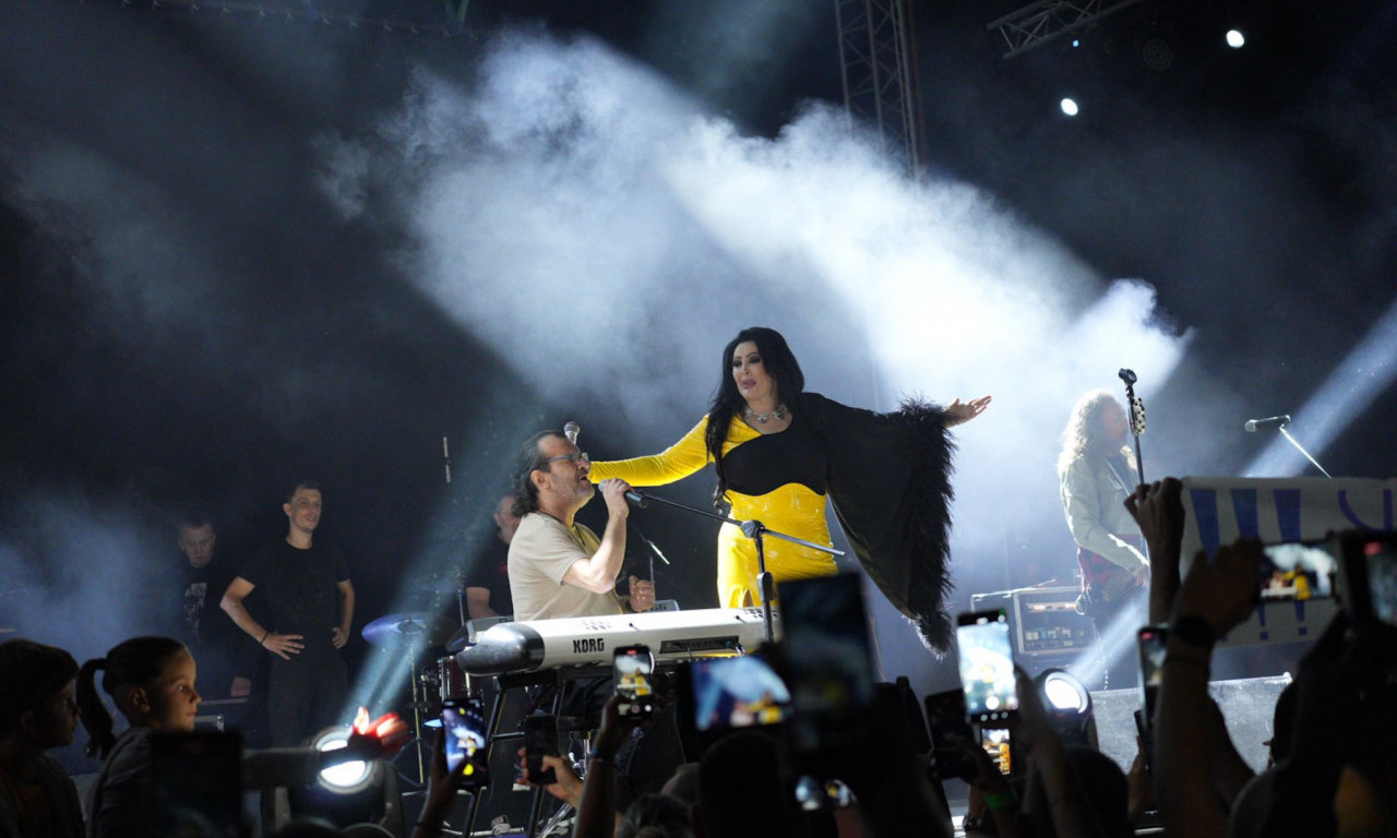 DRAGANA i LUKAS održali spektakularne NASTUPE u Velikoj Plani! ZAPEVALI ZAJEDNO i oduševili sve (VIDEO+FOTO)