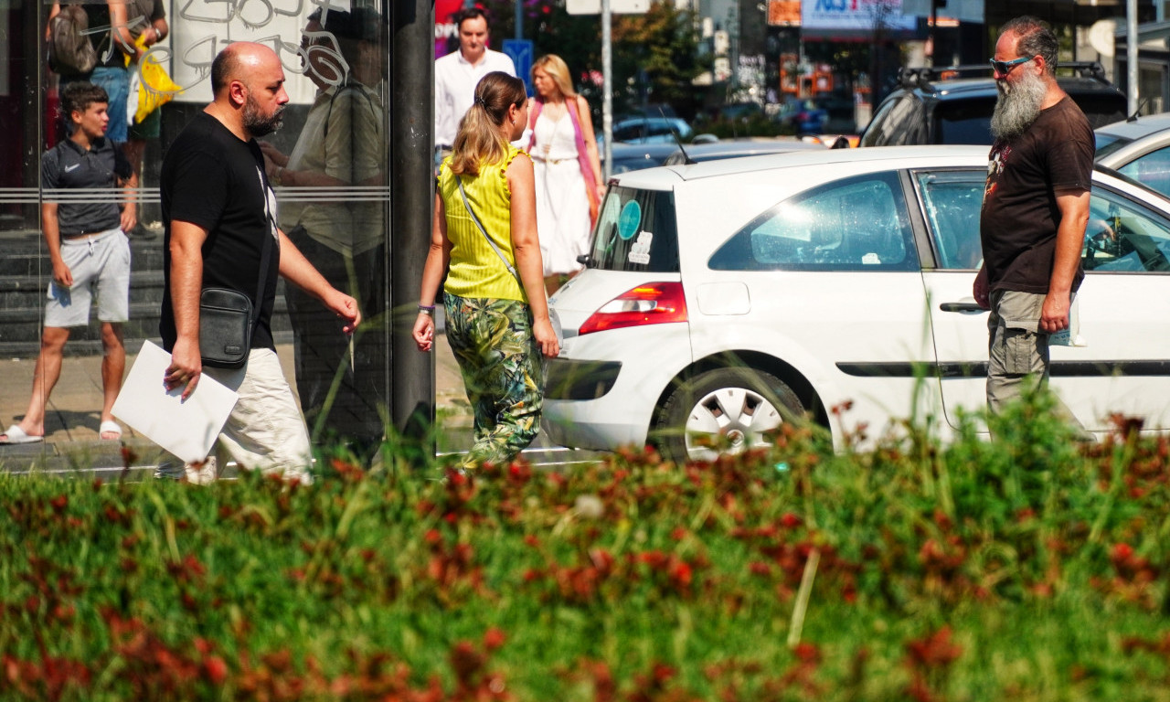 "GORI ASFALT" u čak 9 srpskih GRADOVA! Toplotni talas ušao i u SEPTEMBAR, u ovim mestima izmereno VIŠE OD 35 STEPENI