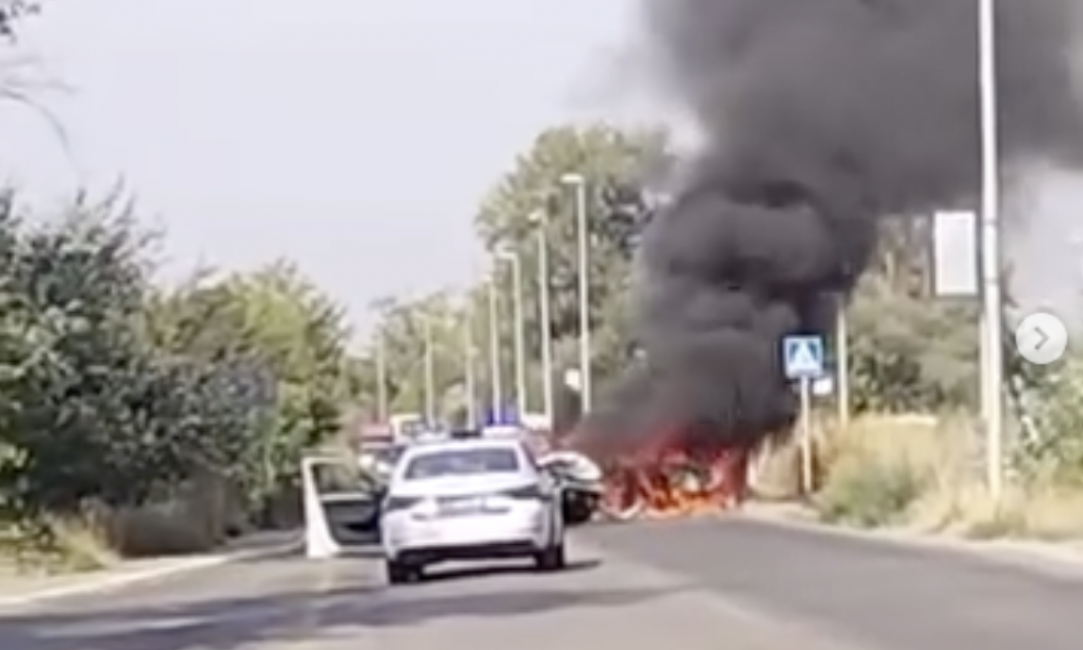 TEŽAK UDES NA PANČEVAČKOM PUTU! Prilikom sudara, ZAPALILA SE oba vozila - pet osoba POVREĐENO (VIDEO)