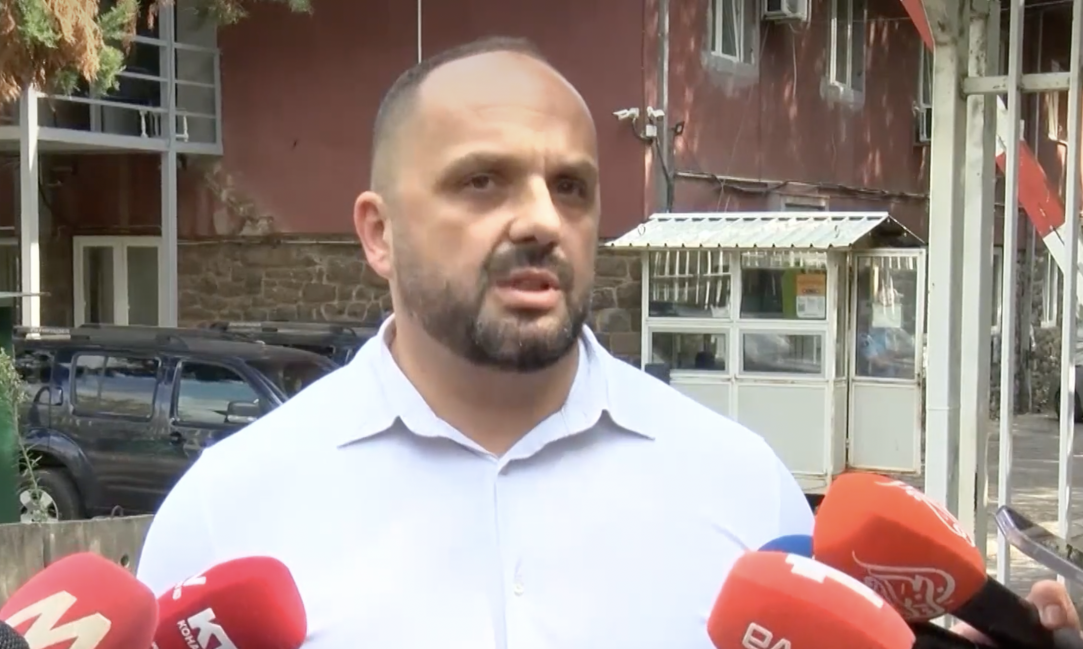 Otkriveno ŠTA SE DEŠAVALO IZA VRATA POLICIJSKE STANICE u Kosovskoj Mitrovici! "Šokiran sam, ČIST OBRAZ je najbitniji"