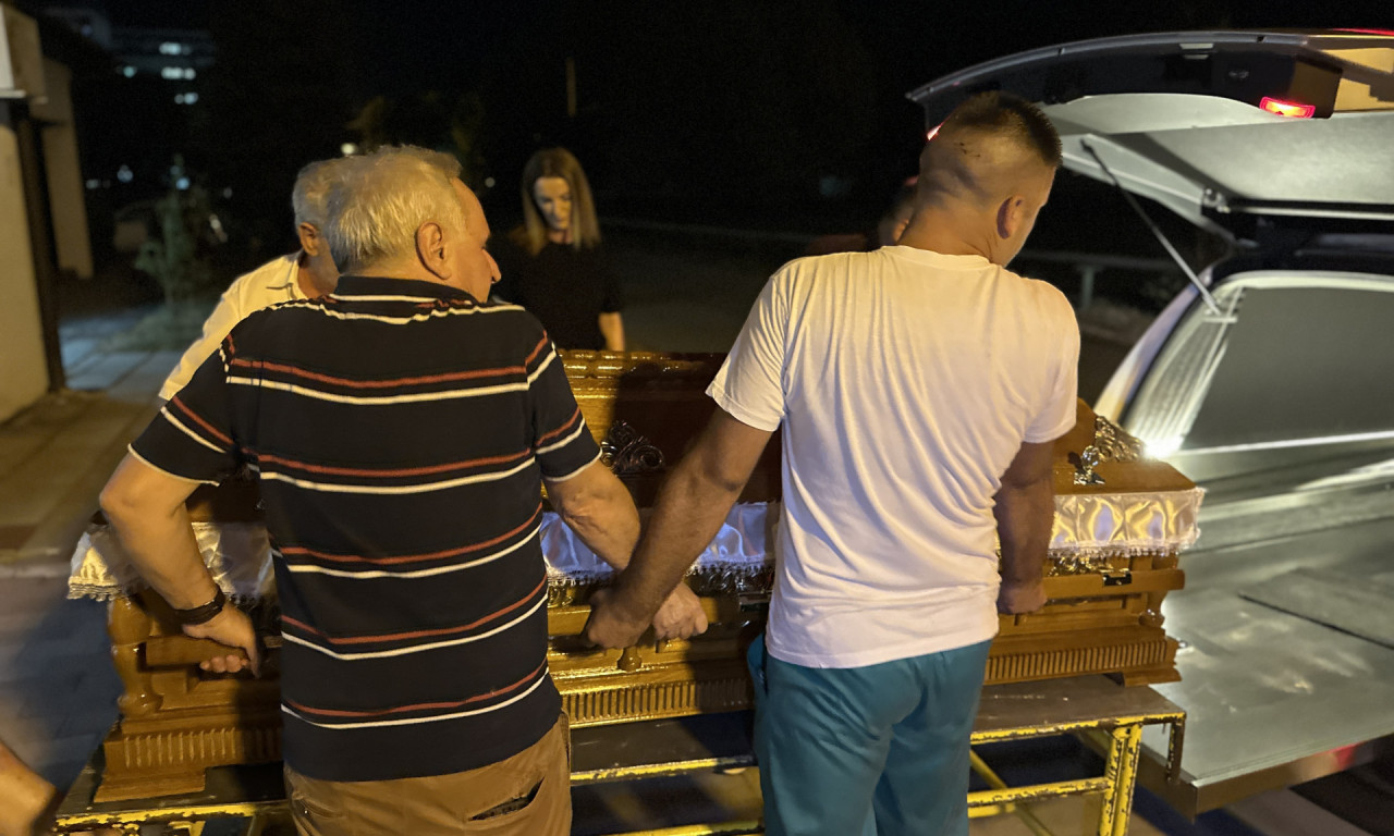 Kovčeg sa telom BORE ČORBE stigao u Čačak: Dočekao ga pevačev prijatelj iz detinjstva (FOTO)