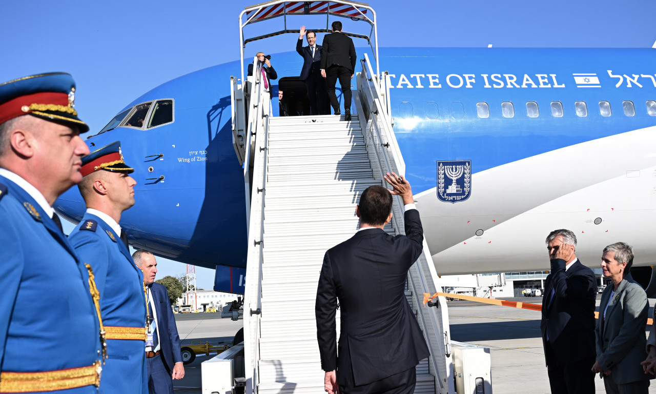 Predsednik IZRAELA napustio Beograd! Pogledajte kako je ispraćen na aerodromu "Nikola Tesla" (FOTO)