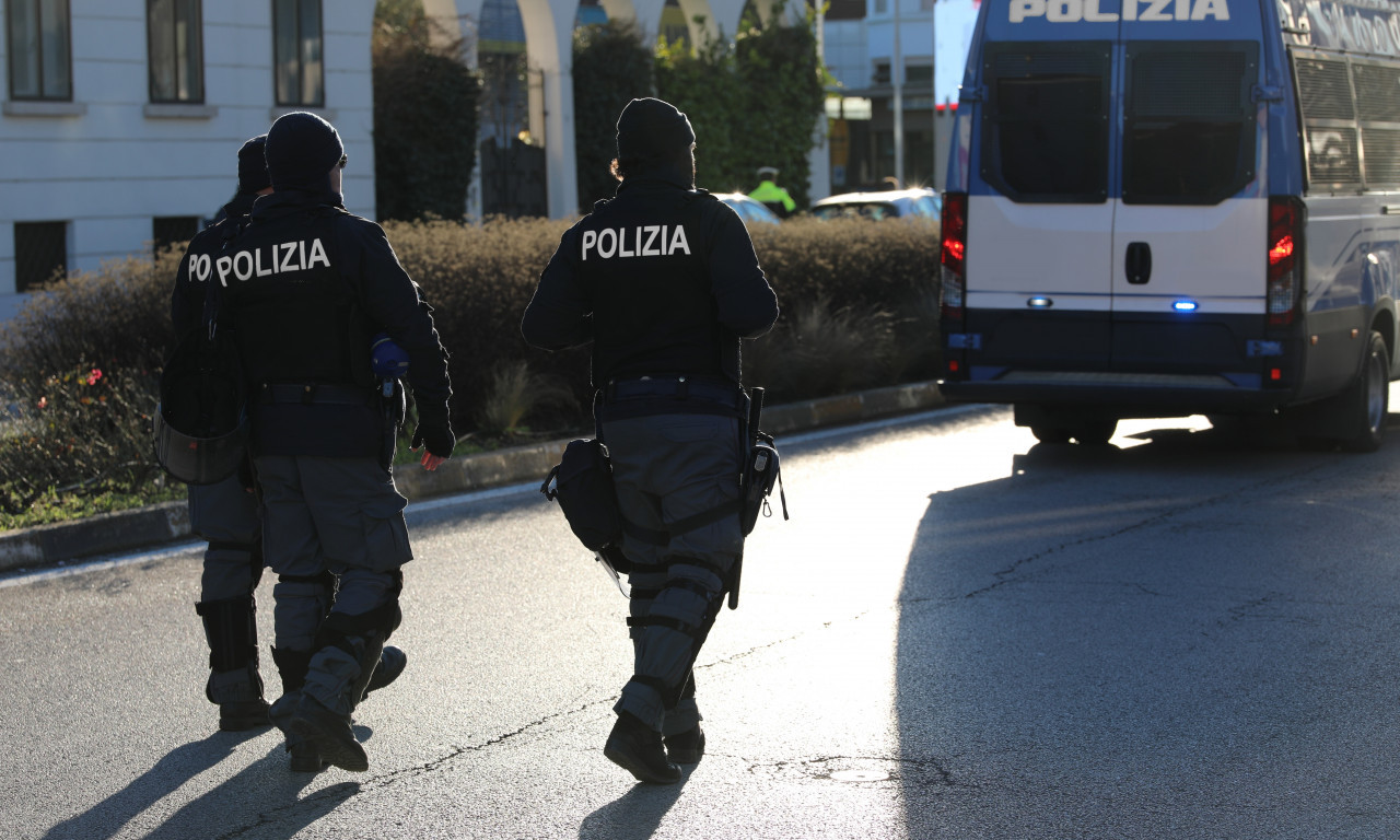 Tela dve BEBE zakopana u istom dvorištu! Osumnjičena majka (22), niko nije znao da je trudna!  Horor u Italiji