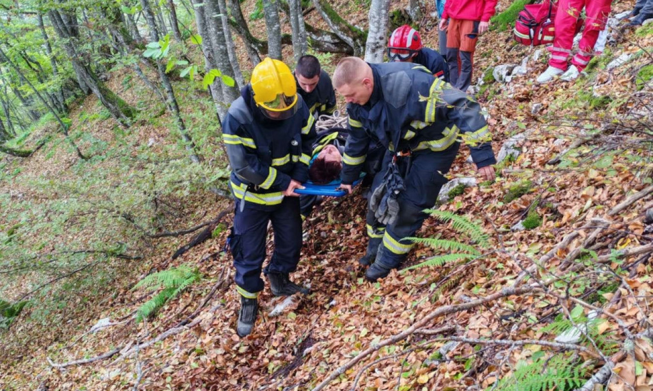 EPILOG DRAME na srpskoj planini! Mađarski planinari izvučeni na sigurno, evo u kakvom je stanju POVREĐENA ŽENA (FOTO)