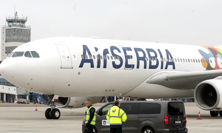 AVION ER SRBIJE ZADRŽAN U RIMU Dogodio se incident! Otkazan let za Beograd