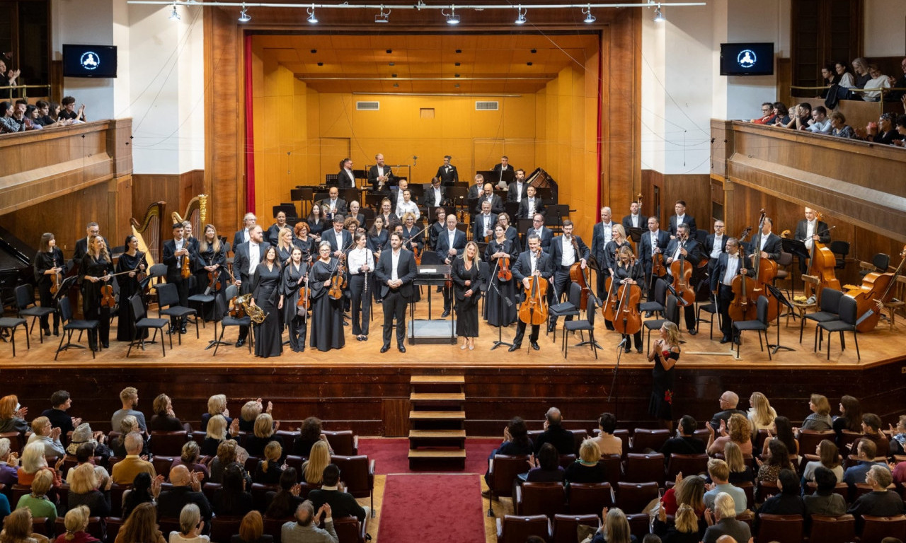 Beogradska filharmonija u novoj koncertnoj garderobi