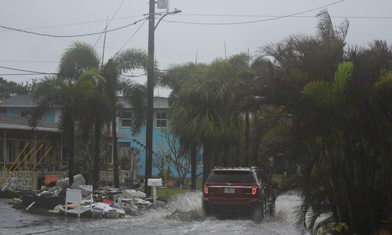 UŽIVO sa Floride: URAGAN POČEO DA DIVLJA! Srbi se sklanjaju u crkve, sveštenici drže molebane za spas života!