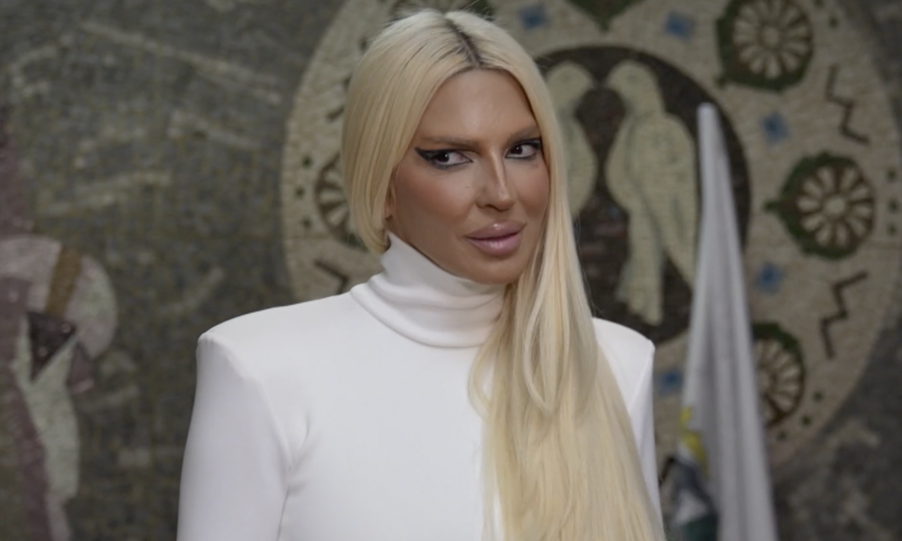 "DUGUJEŠ MI JEDNO ISPUNJENJE ŽELJE" Jelena Karleuša se EMOTIVNIM rečima oprostila od preminulog novinara (FOTO)