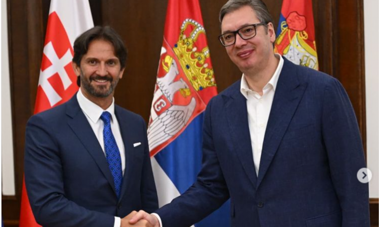 Predsednik Vučić sa  ministrom odbrane Slovačke: Mogući zajednički projekti, doprineli bi jačanju bezbednosti u regionu!