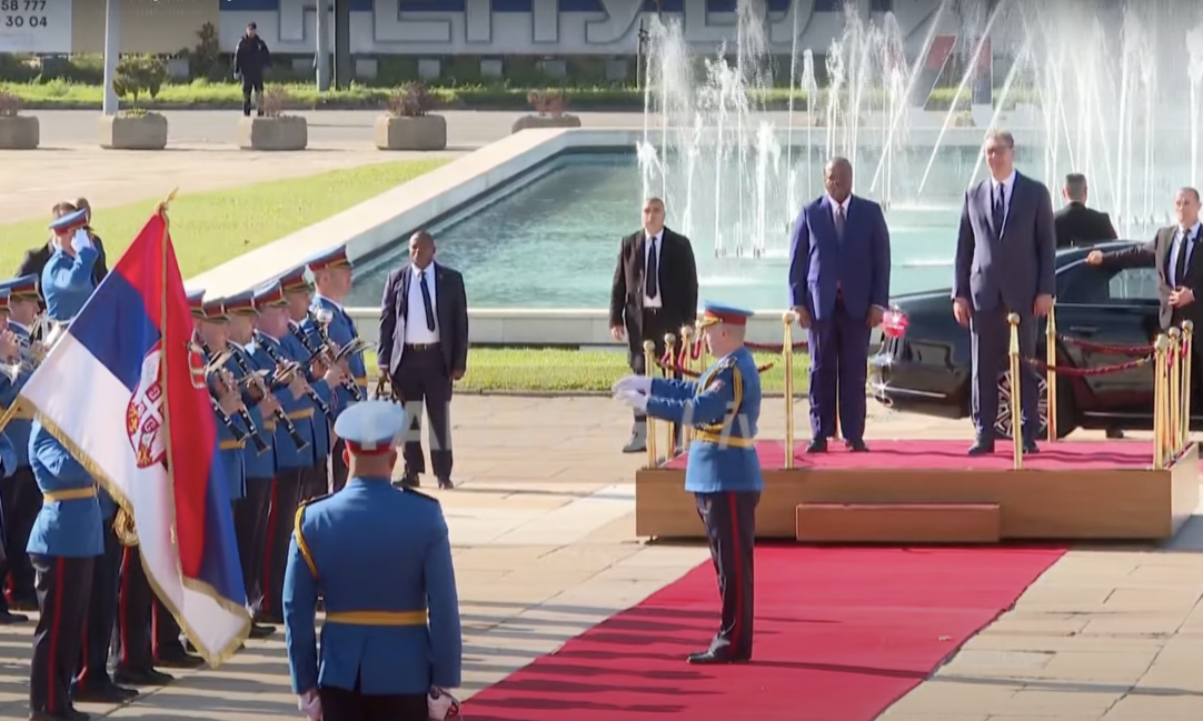 VELIČANSTVENA CEREMONIJA ispred Palate Srbija! Predsednik Vučić dočekao kralja Esvatinija (VIDEO)