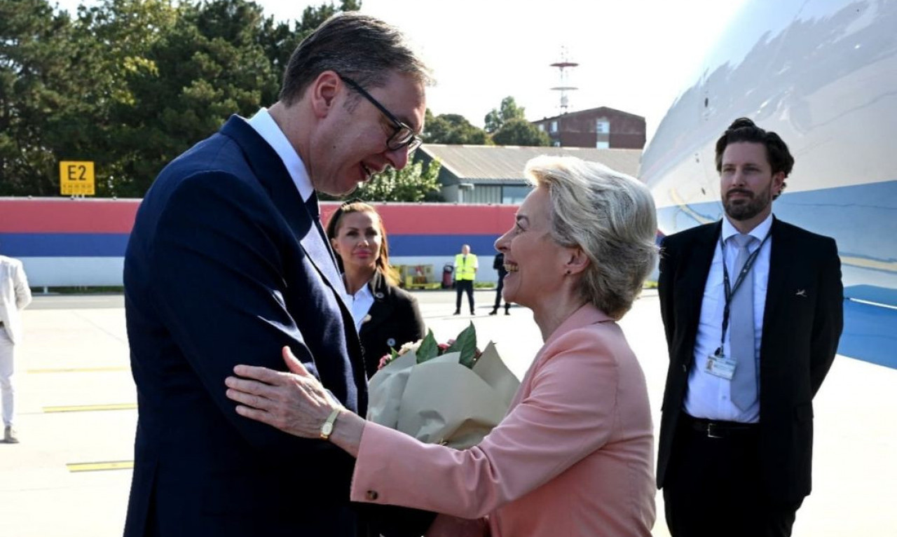 VUČIĆ dočekao Ursulu FON DER LAJEN NA AERODROMU: Dobro nam došli u Srbiju - pred nama su važni razgovori (FOTO)