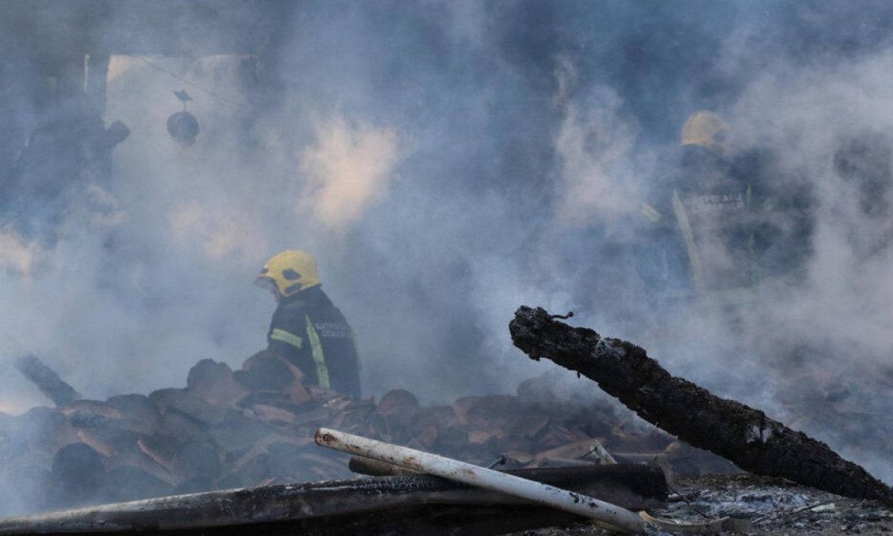 EKSPLOZIJA U BEOGRADU Jaka detonacija odjeknula u ovom delu grada, gust dim se nadvio nad naseljem! (FOTO)