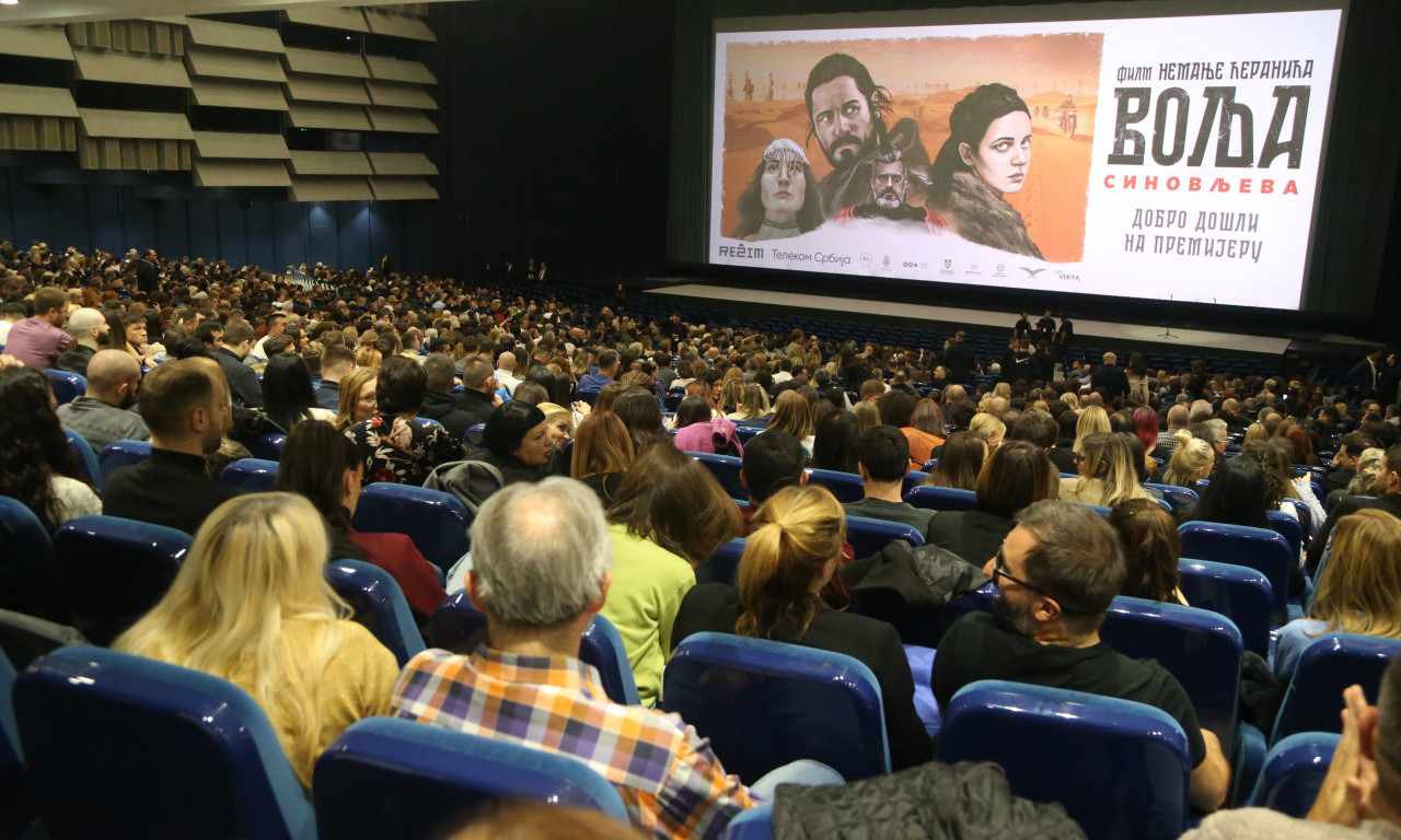 SVI PRIČAJU O PREMIJERI FILMA "VOLJA SINOVLJEVA" Sergej ne pušta ženu iz vida, a čuvenog Baću niko nije prepoznao (FOTO)