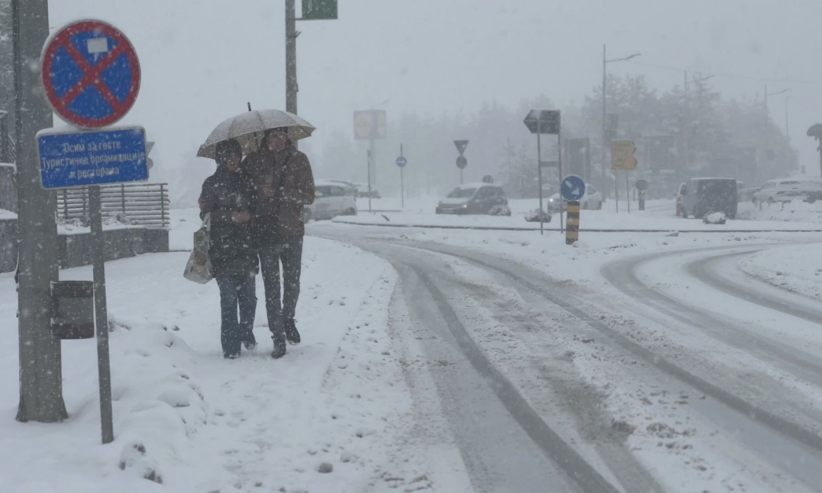 TUTNJI SNEŽNA OLUJA U OVIM DELOVIMA SRBIJE! Evo gde se očekuju najobilnije padavine