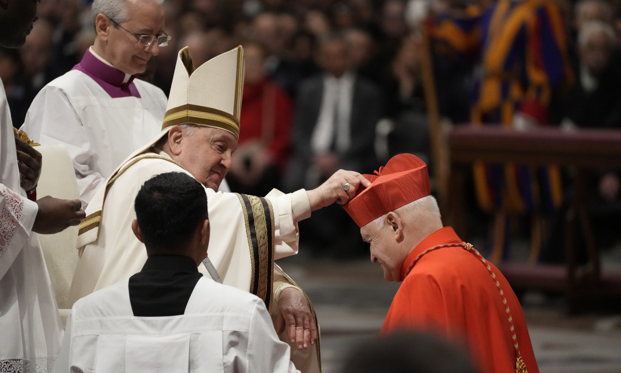 PRVI PUT U ISTORIJI KATOLIČKE CRKVE U SRBIJI! Beogradski nadbiskup postao kardinal, imenovao ga Papa Franja (FOTO)