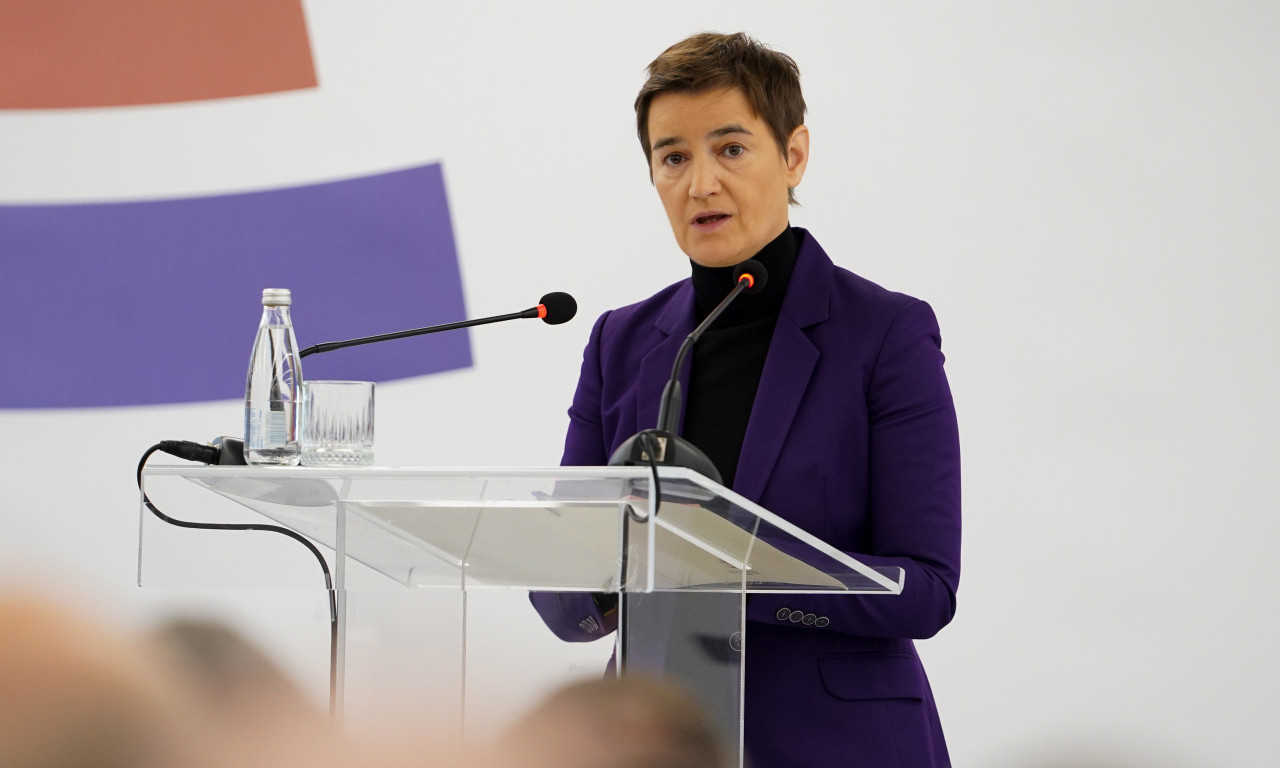 U MIRU I UZ NAJBLIŽE KA ISPUNJENJU CILJEVA Ana Brnabić čestitala građanima Novu godinu