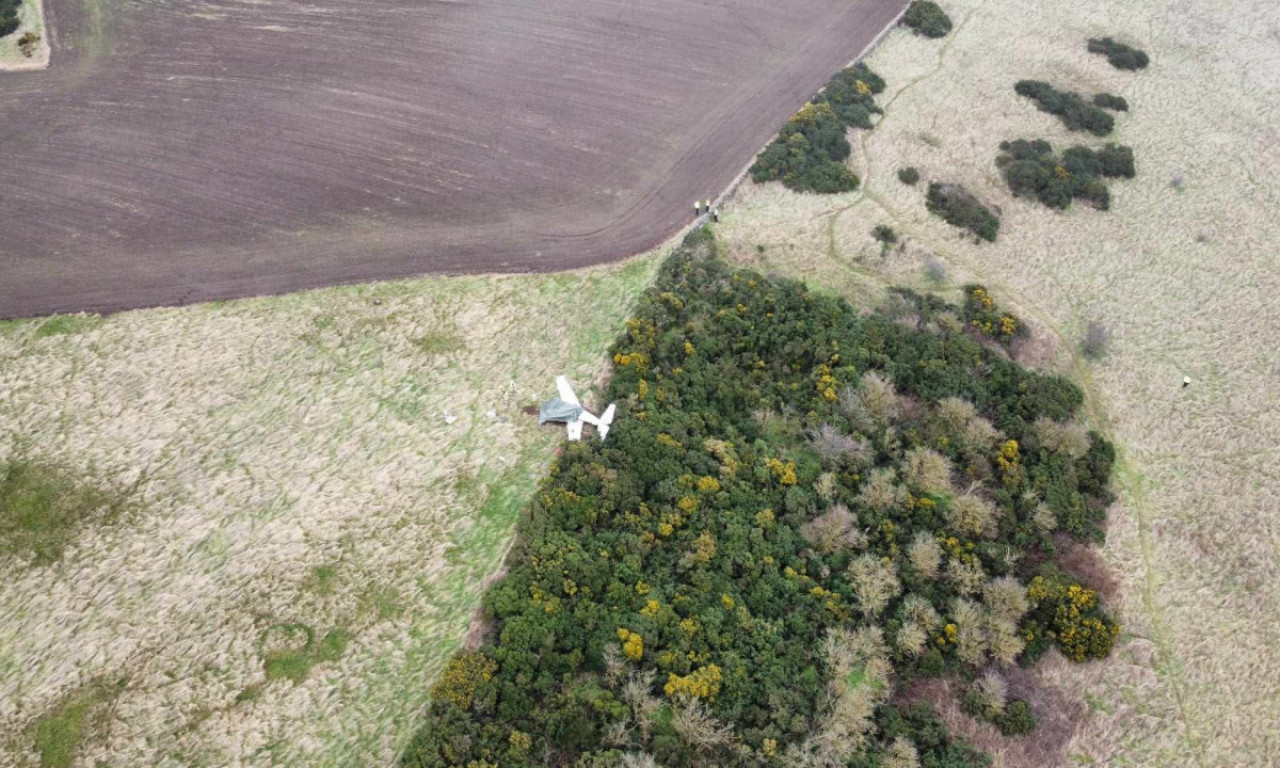 SRUŠIO SE AVION! Užas u blizini aerodroma - hitno poslate spasilačke ekipe (FOTO)