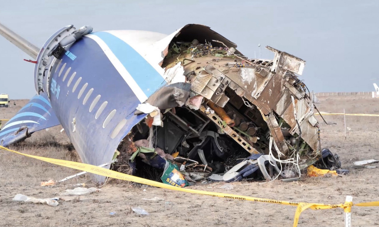 IGOR I ALEKSANDRA UPRAVLJALI AVIONOM KOJI SE SRUŠIO Identifikovane prve žrtve stravične nesreće u Kazahstanu (FOTO)