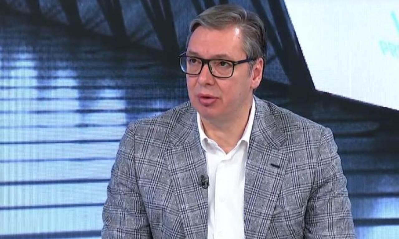 PREDSEDNIK VUČIĆ OTKRIO SUŠTINU BORBE I OPSTANKA NAŠEG NARODA "Znate li koja ptica se popne orlu, pa ga kljuca stalno?"