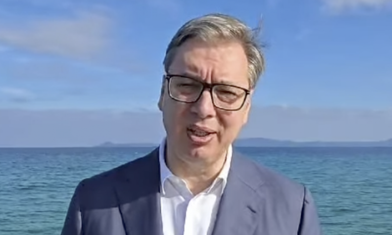 VUČIĆ NA BRODU, IDE KA HILANDARU Pogledajte kakvu moćnu poruku je poslao narodu (VIDEO)