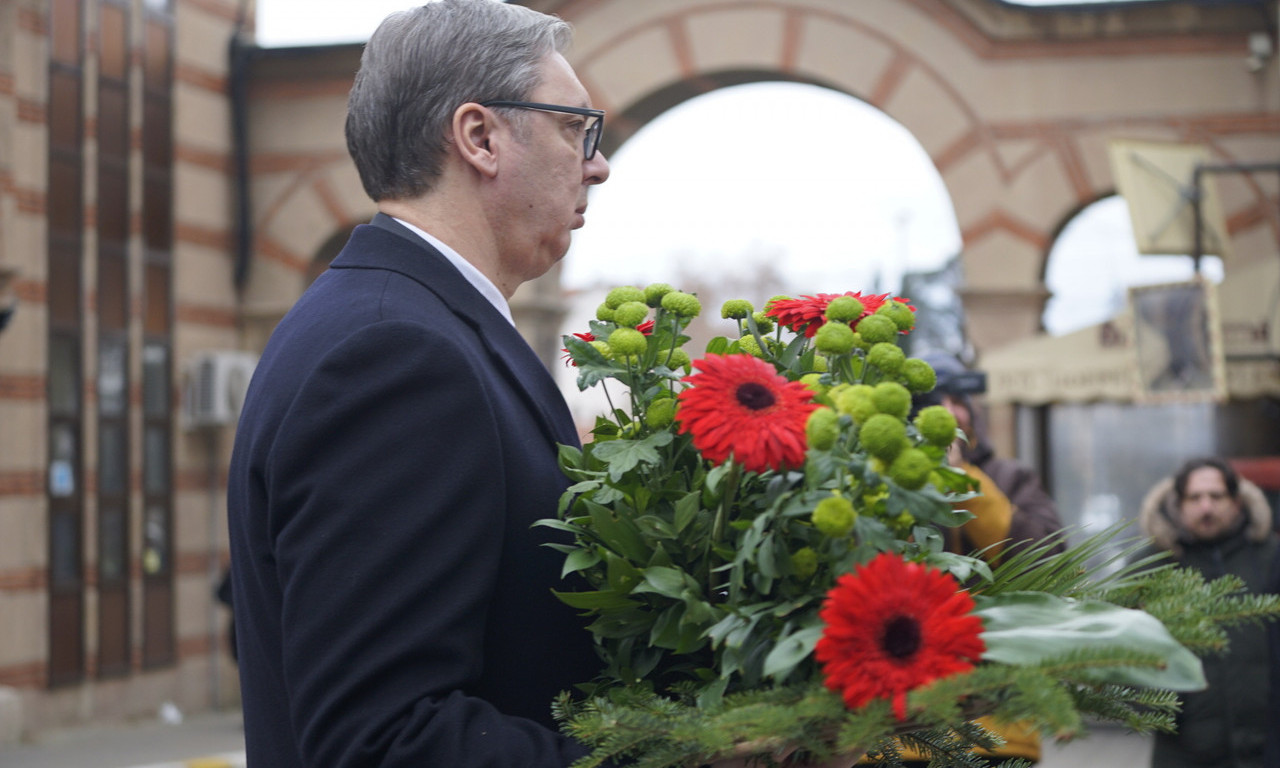 VUČIĆ ISPRATIO TRAGAČA BUKETOM CRVENIH GERBERA Predsednik na sahrani slavnog reditelja Milorada Milinkovića