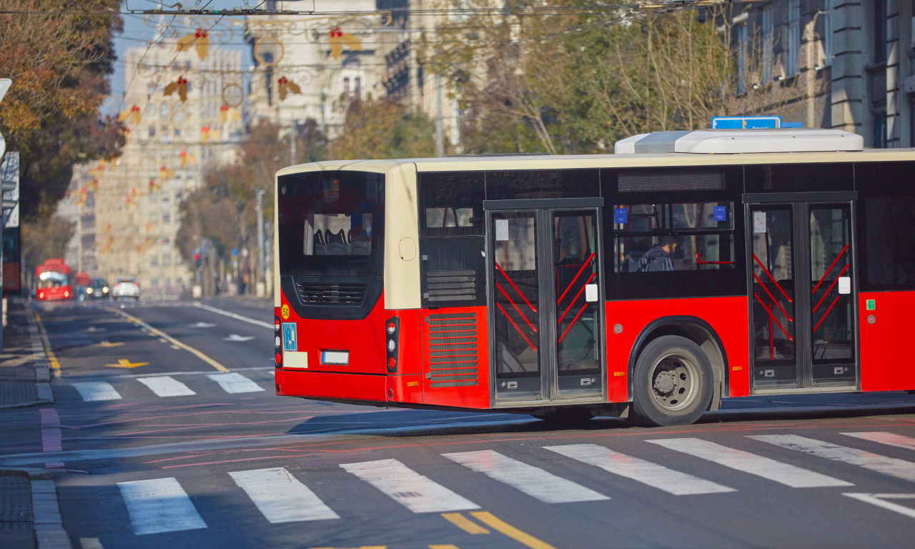 KARTA SE I DALJE PLAĆA ZA OVE AUTOBUSKE LINIJE Evo koliko košta i kuda tačno saobraćaju (FOTO)