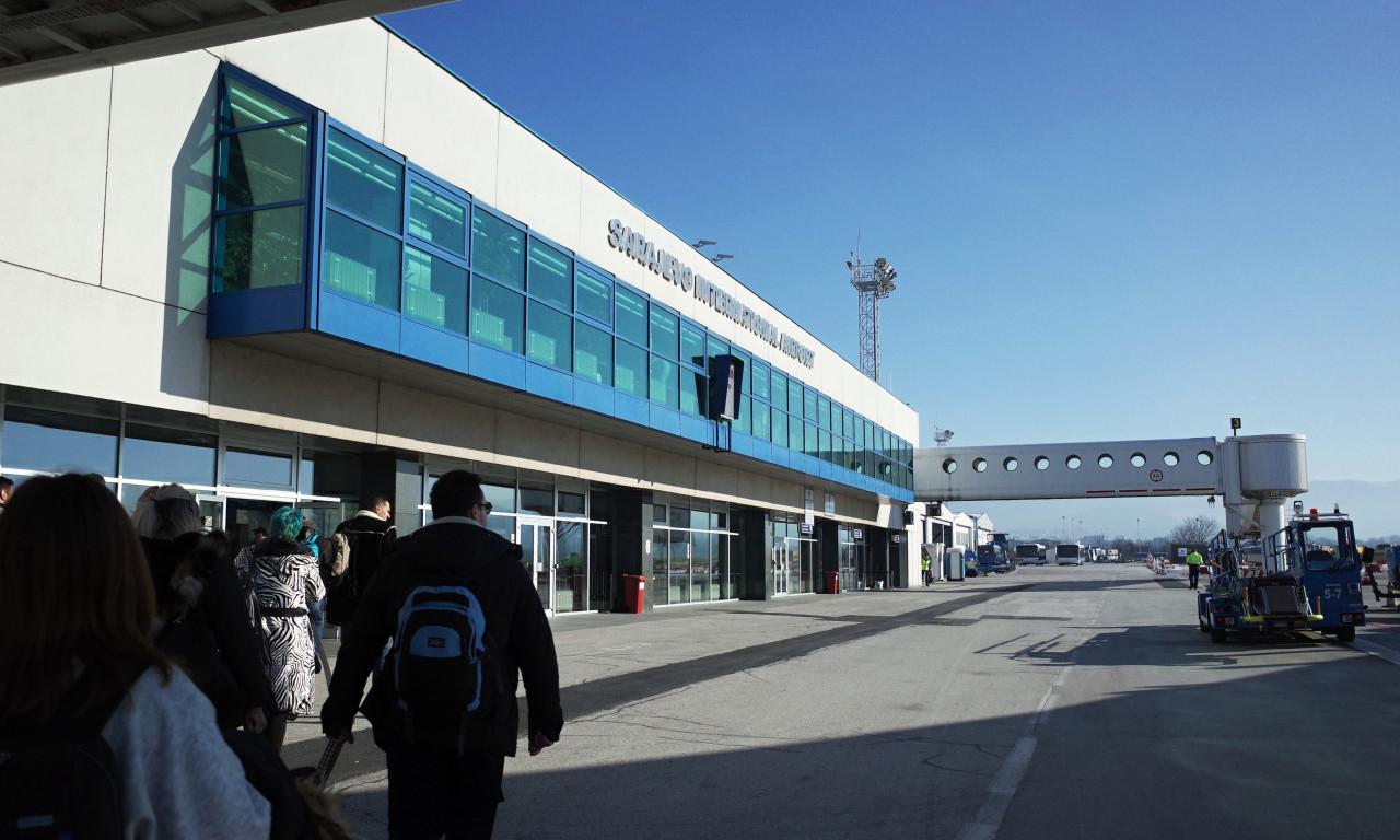 EVAKUISAN AERODROM Nađen sumnjiv prtljag!