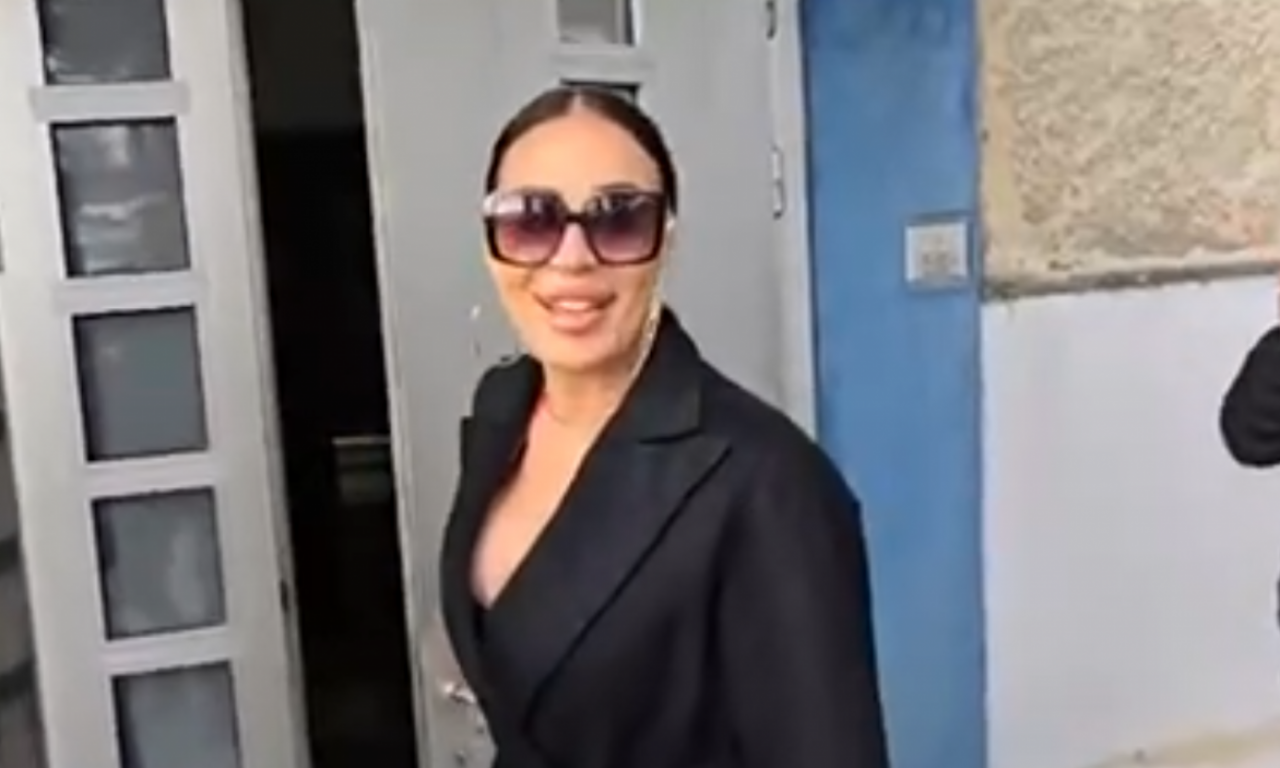 CECA PRVI PUT U JAVNOSTI NAKON ŠOK OBJAVE: Evo kako je reagovala na pitanje o koncertu na Ušću (VIDEO)