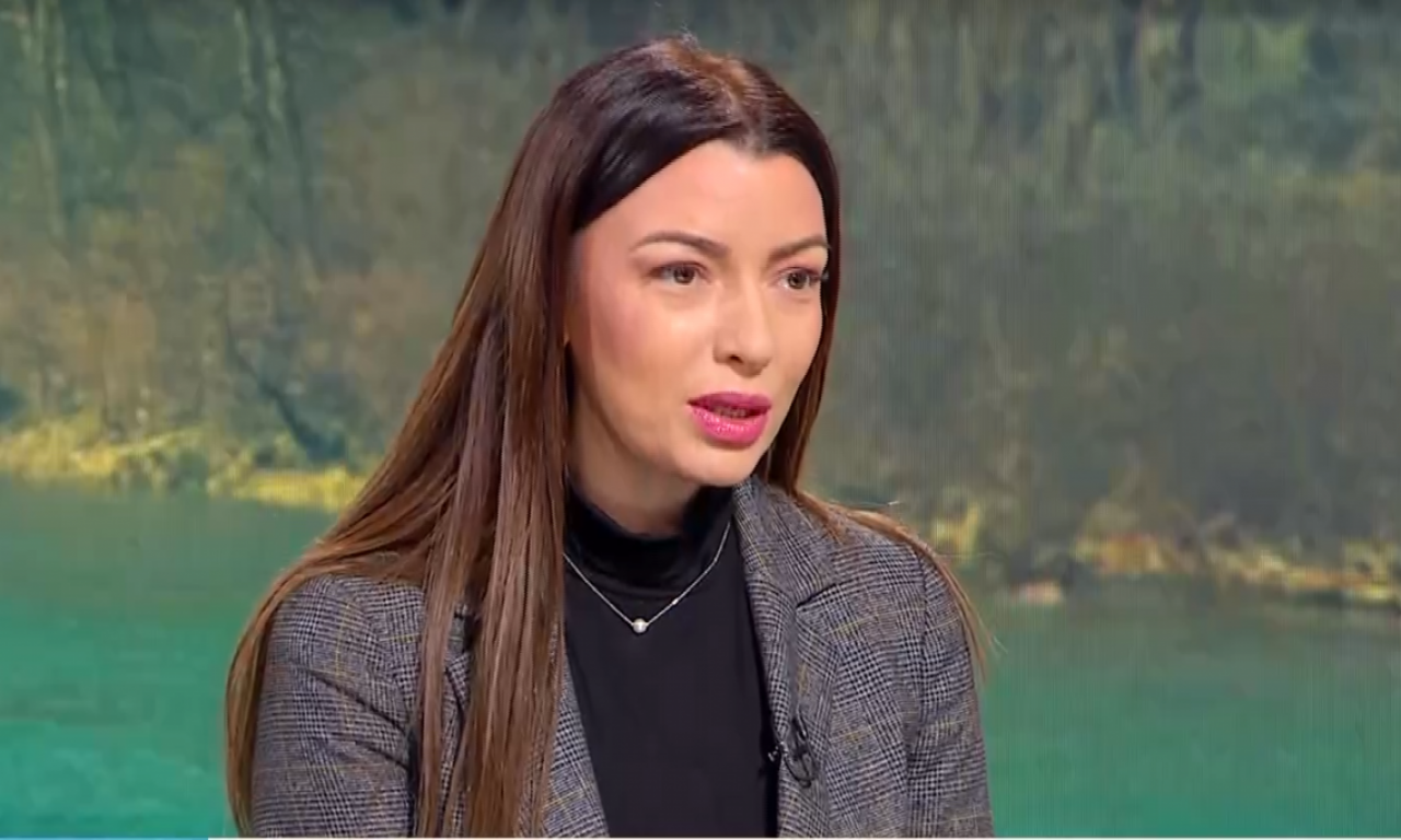 ADRIJANA MESAROVIĆ PONOSNA NA VUČEVIĆA "Čast, poštenje, rezultati - on sve to ima"