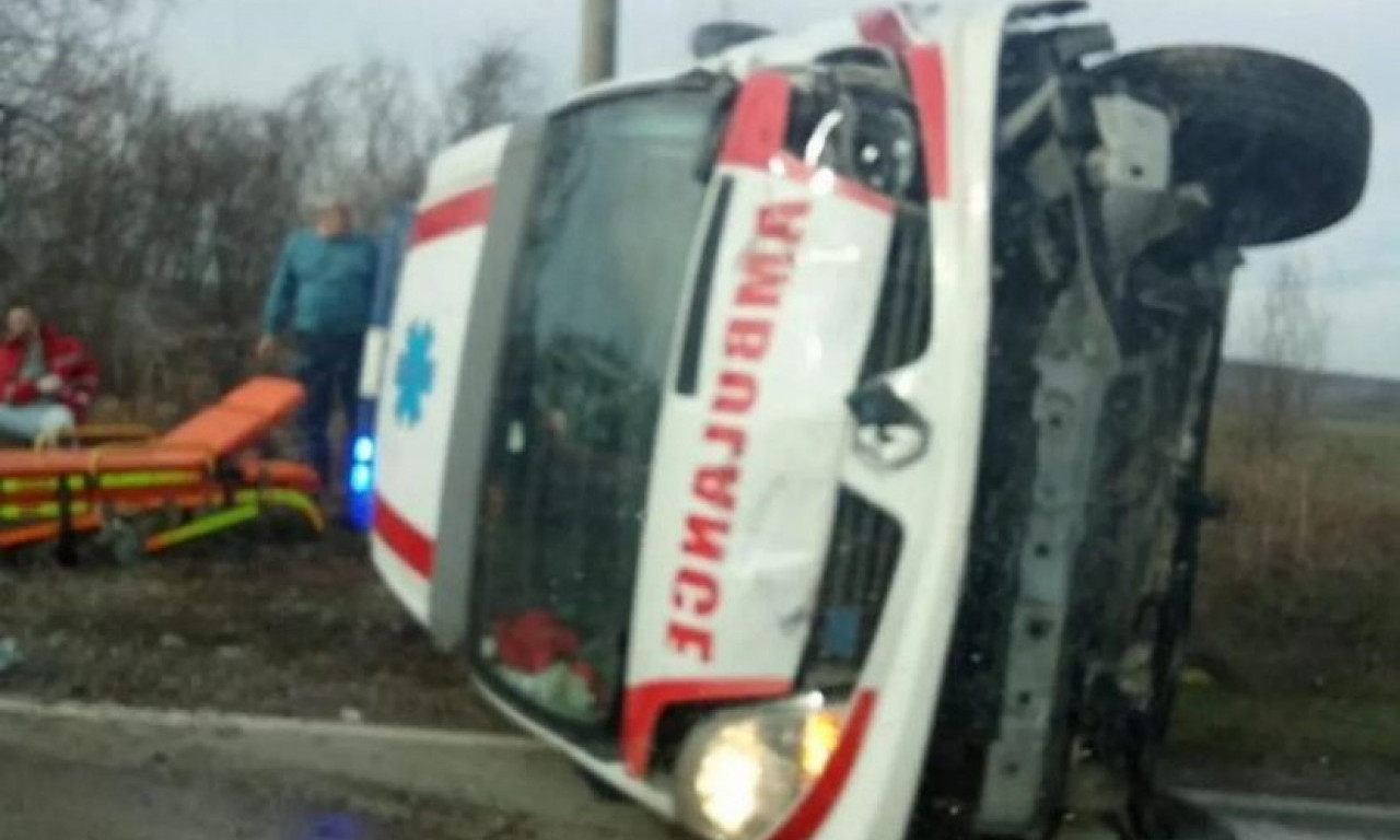 VOZAČ POGINUO NA LICU MESTA Žestok udes kod Požarevca (FOTO)