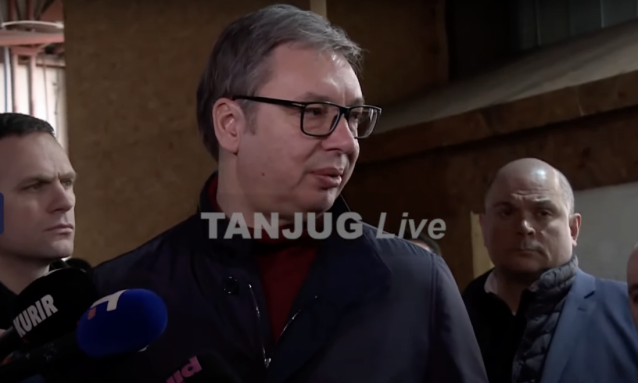 PREDSEDNIK VUČIĆ U SOKOBANJI Obilazi veliku porodičnu firmu "Soko Skele" (VIDEO)