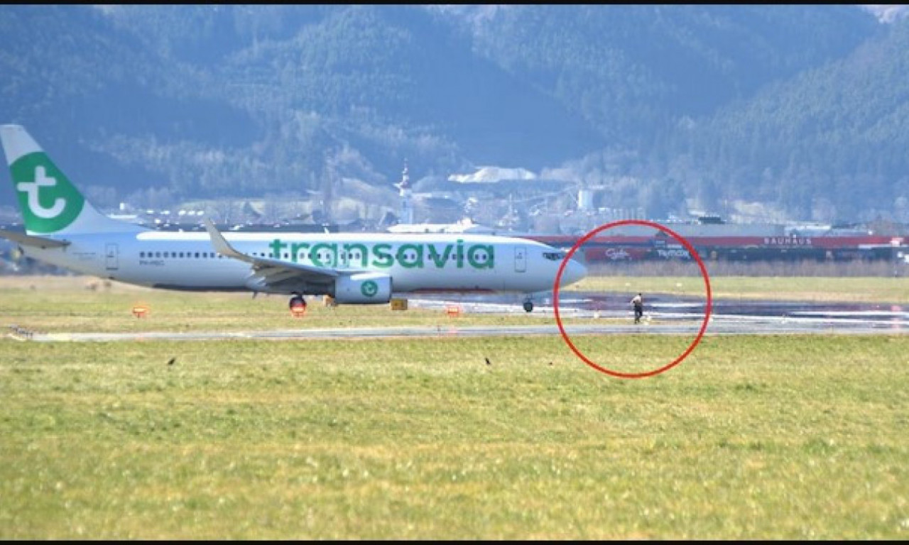 DRAMA NA AERODROMU Polugo čovek istrčao pred Boing 737 (FOTO)