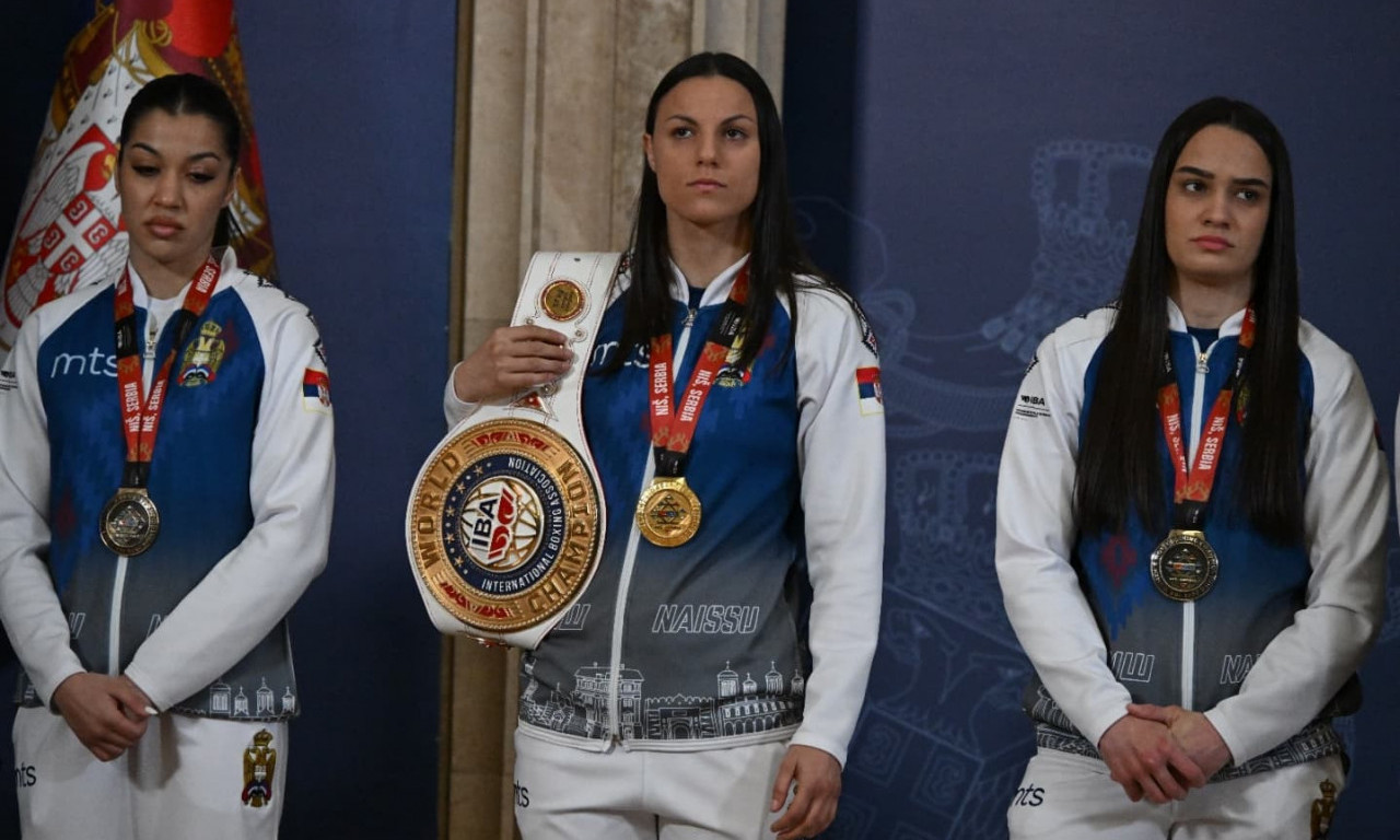 POGLEDAJTE SLIKU KOJA JE SVE RAZNEŽILA Čelična pesnica i suza radosnica srpske heroine! (FOTO)