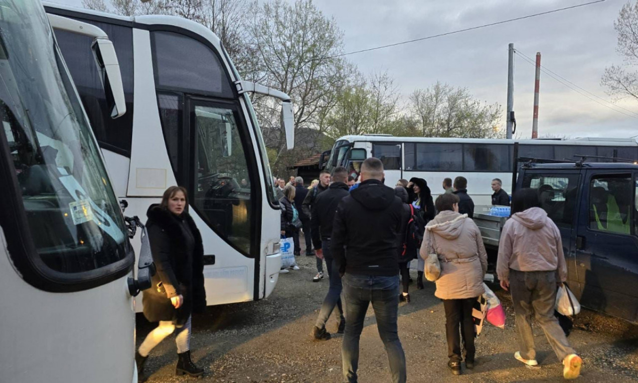 BROJIMO SITNO DO ISTORIJSKOG SKUPA U BEOGRADU Kolone ka prestonici! Pogledajte šta se dešava širom Srbije (FOTO+VIDEO)